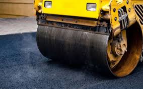 Best Asphalt Driveway Installation  in Beebe, AR